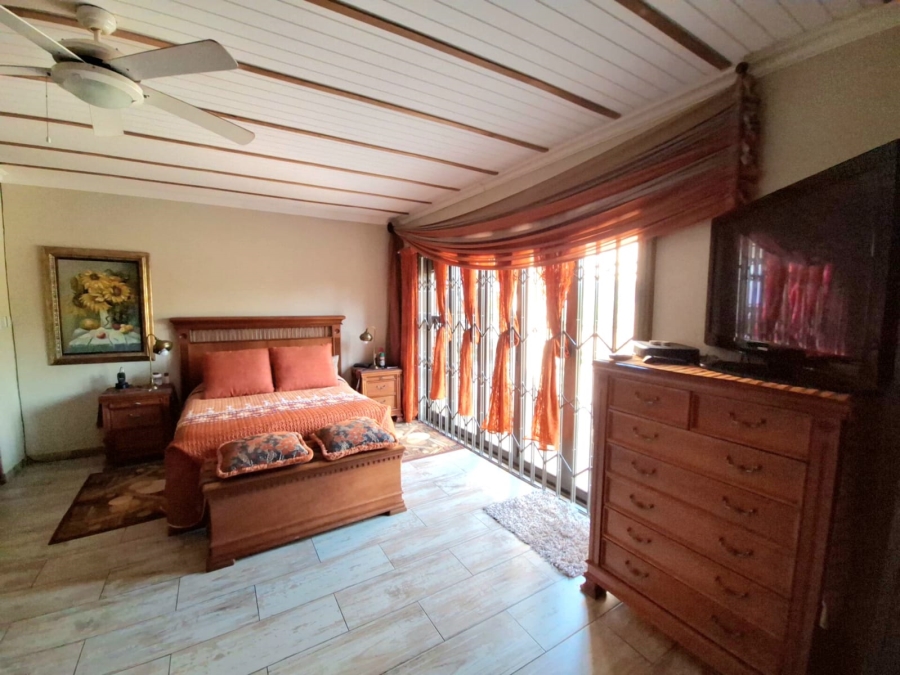 5 Bedroom Property for Sale in Koster North West